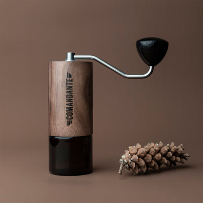 Comandante Comandante C40 Nitro Blade Coffee Grinder MK4  (Virginia Walnut) 4260113437490